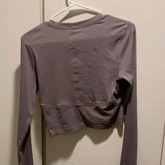 NEW LULULEMON LONG SLEEVE CROP workout top - Picture 6 of 7